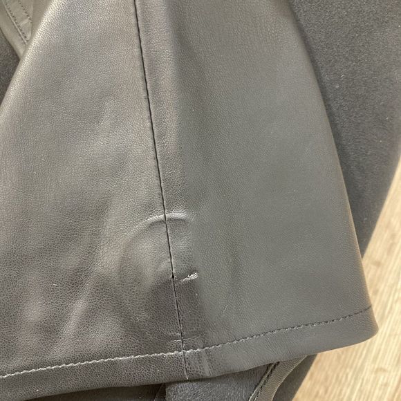 Hudson Women’s 28 Remi Pants Black High Rise Straight Leg Faux Leather NWOT Flaw - Picture 9 of 9